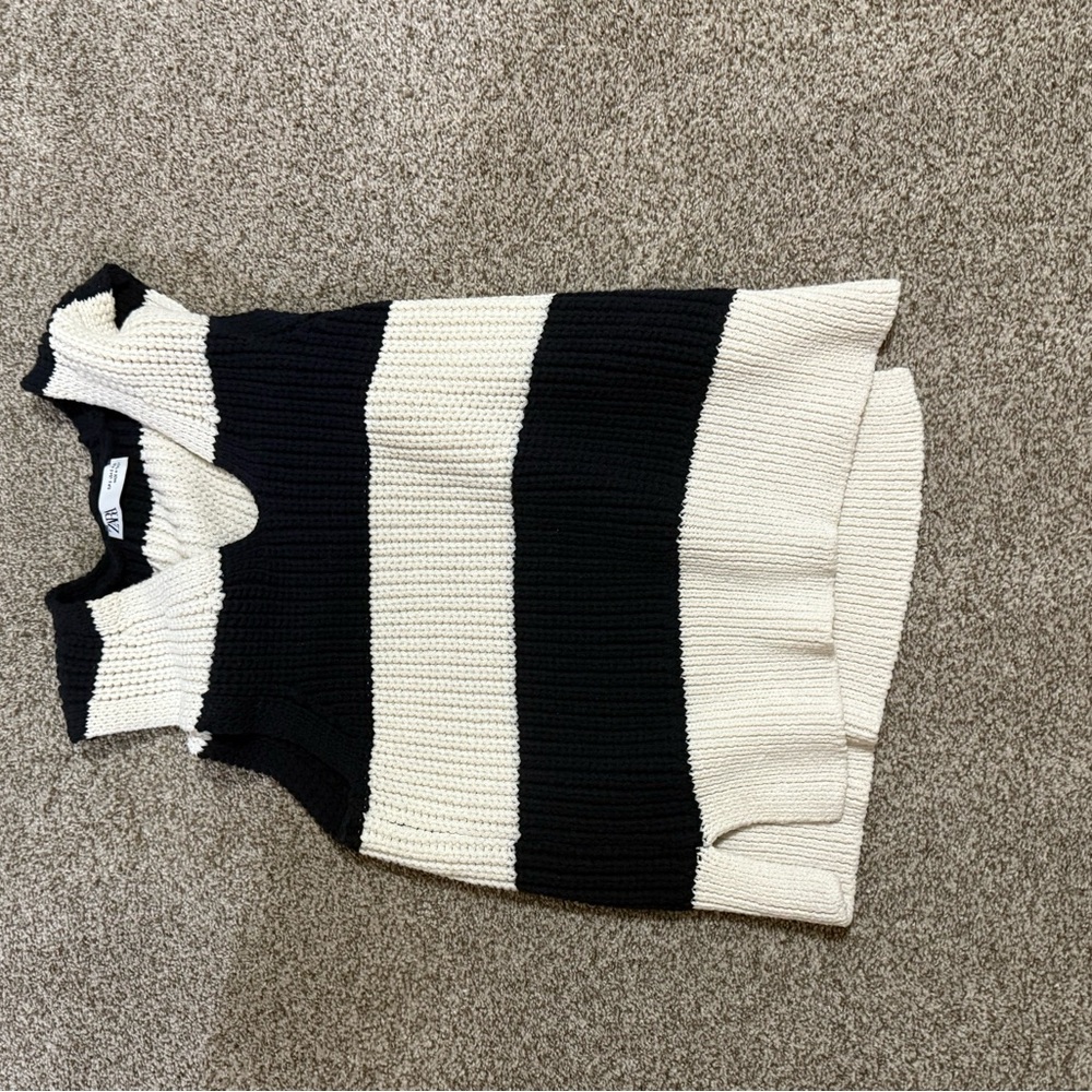 Zara Monochrome Knit Vest
